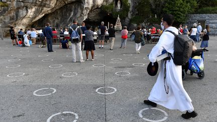 Des pèlerins à Lourdes, le 14 août 2020.&nbsp;&nbsp;


 (GEORGES GOBET / AFP)