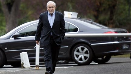 Dominique Strauss-Kahn le jour de la primaire socialiste &agrave; Sarcelles (Val-d'Oise),&nbsp;le 9 octobre 2011. (MIGUEL MEDINA / AFP)