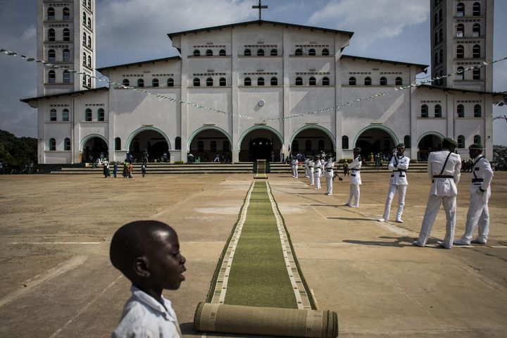 Le temple de l'église kimbanguiste dans la ville "sainte" de Nkamba, en RDC. (JOHN WESSELS / AFP)