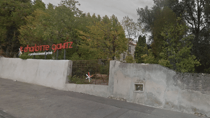 Les faits se sont déroulés à l'intérieur du lycée professionnel privé Charlotte Grawitz, à Marseille (Bouches-du-Rhône), le 11 janvier 2018. (GOOGLE STREET VIEW / FRANCEINFO)