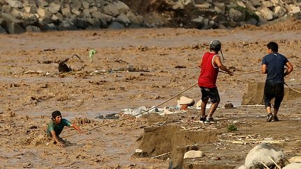 El Nino côtier dévaste le Pérou.