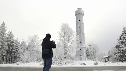 Dans les Vosges, les flocons tombés entre mercredi et jeudi 21 novembre réjouissent les habitués comme les promeneurs. Mais cet épisode très attendu pourrait être éphémère.