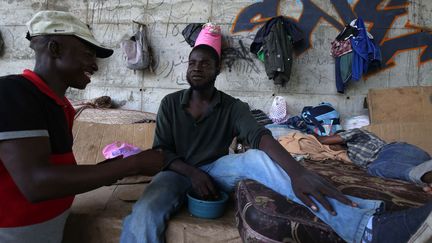 Des migrants subsahariens à Alger le 24 juillet, quelques semaines avant les arrestations et expulsions de septembre 2017. (Photo AFP/Billal Bensalem)