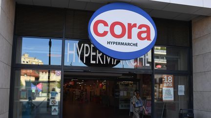 Un hypermarché de l'enseigne Cora à Bourgoin-Jallieu (Isère), le 5 septembre 2022. (MOURAD ALLILI / MAXPPP)