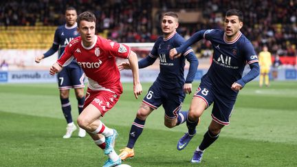 Aleksandr Golovin lors de la rencontre entre l'AS Monaco et le Paris Saint-Germain, le 20 mars 2022. (VALERY HACHE / AFP)