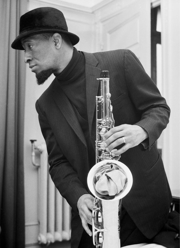 Le saxophoniste et compositeur de jazz américain Sonny Rollins à Paris&nbsp;en 1963. (ROGER KASPARIAN)