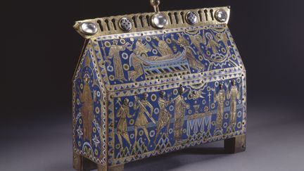 Châsse de saint Thomas Becket - Limoges, 1180-1190. (Victoria and Albert Museum, London)