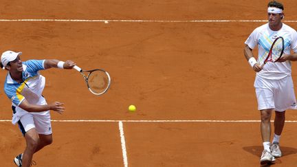 Horacio Zeballos et David Nalbandian (Argentine)