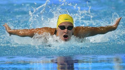 La nageuse australienne Madeline Groves&nbsp;a déclaré à la chaîne ABC avoir été victime de violences sexuelles à l'adolescence. (ANTHONY WALLACE / AFP)