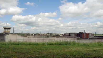 Vue ext&eacute;rieure de la maison d'arr&ecirc;t de Villepinte (Seine-Saint-Denis). (STEPHANE DE SAKUTIN / AFP)