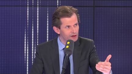 Guillaume Larrivé,&nbsp;député de l’Yonne, secrétaire général délégué des Républicains, invité du "8h30 Fauvelle-Dély", mercredi 26 juin.&nbsp; (FRANCEINFO / RADIOFRANCE)