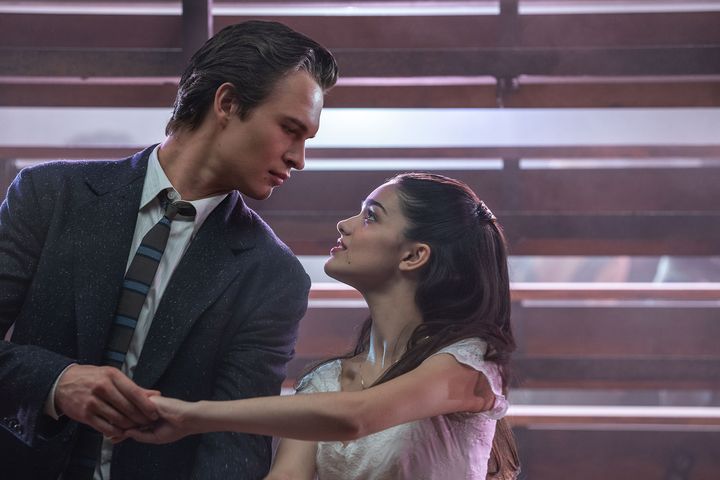 Rachel Zegler et Ansel Elgort&nbsp;dans "West Side Story" de Steven Spielberg (2021). (TWENTIETH CENTURY FOX)