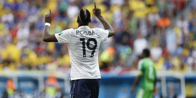 Le milieu de terrain français Paul Pogba après son but contre le Nigéria