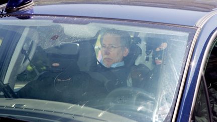 Michel Fourniret photographié le 6 mai 2008, lors de son arrivée au tribunal de Charleville-Mézières (Ardennes). (FRANCOIS NASCIMBENI / AFP)