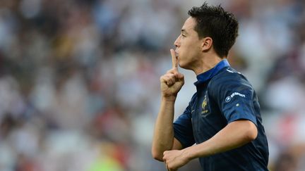 Le "chut" de Nasri. L'attaquant de l'&eacute;quipe de France Samir Nasri s'est offert une pol&eacute;mique &agrave; l'Euro 2012 en lan&ccedil;ant "Ferme ta gueule !" au journal L'Equipe, lors de la c&eacute;l&eacute;bration de son but &eacute;galisateur contre l'Angleterre (1-1), lundi 11 juin &agrave; Donetsk (Ukraine). (FRANCK FIFE / AFP)