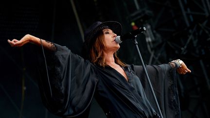 Zazie en concert lors de sa tournée "Essenciel" (HUGO MARIE / EPA)