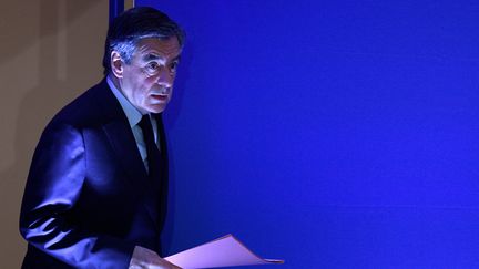 François Fillon : quand les internautes détournent ses affaires