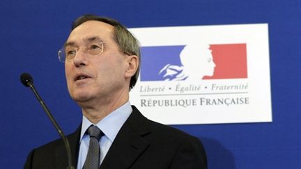 Le ministre de l'Interieur, Claude Guéant lors d'un point presse à Paris, le 11 mars 2011. (AFP - Ludovic)