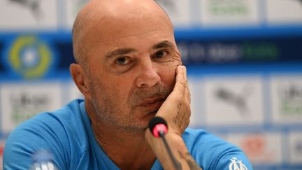 Jorge Sampaoli lors de sa première conférence de presse à Marseille, mardi 9 mars. (CHRISTOPHE SIMON / AFP)