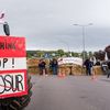 Des agriculteurs manifestent contre "l'agribashing" à Pouilly-en-Auxois (Côte-d'Or), le 8 octobre 2019. (KONRAD K./SIPA)