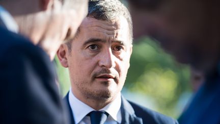 Gérald Darmanin, ministre de l'Intérieur au camping de Sagone en Corse, après la mort d'une jeune fille de 13 ans dans une tempête, le 18 août 2022.&nbsp; (PAULE SANTONI / MAXPPP)