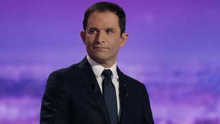 Benoît Hamon, candidat à la primaire de la gauche, le 12 janvier 2017 lors du premier débat télévisé. (PHILIPPE WOJAZER / AFP)