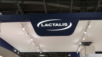 Un stand du groupe Lactalis au Salon de l'Agriculture de Paris le 23 février 2024. (SERGE TENANI / HANS LUCAS / AFP)