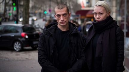 Piotr Pavlenski et Oksana Chaligui en janvier 2017 à Paris
 (MARTIN BUREAU / AFP)