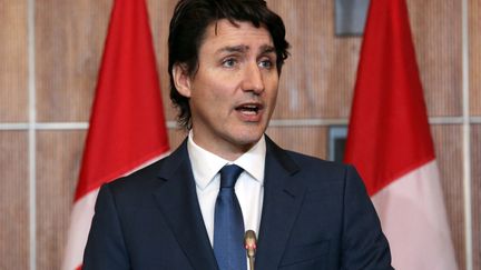 Le Premier ministre canadien, Justin Trudeau, donne une conférence de presse, à Ottawa, le 11 février 2023. (DAVE CHAN / AFP)