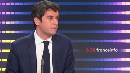 Gabriel Attal sur franceinfo, mardi 1er février 2022. (FRANCEINFO / RADIO FRANCE)