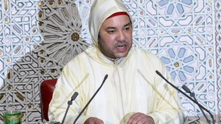 Le roi du Maroc prononce un discours pour l'ouverture de la session parlementaire, le 10 octobre 2008, à Rabat (© AFP - Abdelhak Senna)