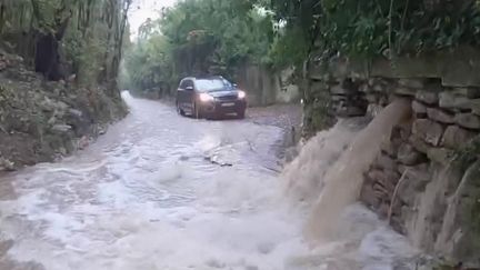 Alerte météo : des orages et des inondations frappent le Gard, placé en vigilance rouge