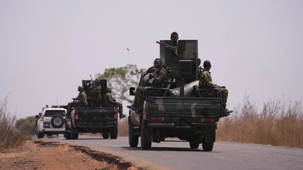 A Nigerian army patrol on March 9, 2024, in Kaduna State, Nigeria.  (SUNDAY ALAMBA / AP / SIPA)