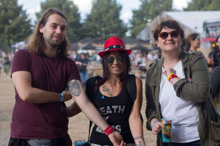 Alexandre, Séverine et Fabienne portent tout les trois des tatouages des albums de Thirty Seconds to Mars. 
 (Lisa Macineiras )