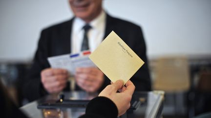 La liste officielle des candidats sera publi&eacute;e le 20 mars 2012. (JEFF PACHOUD / AFP)