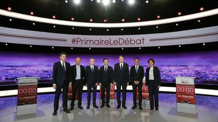 Après le premier débat de la primaire initiée par le PS jeudi dernier (ci-contre), les sept candidats de la Belle Alliance se retrouvent dimanche pour un deuxième round, une semaine jour pour jour avant le premier tour.  (PHILIPPE WOJAZER / POOL)