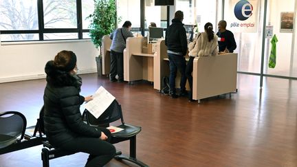 Une agence Pôle emploi à Marseille (Bouches-du-Rhône) (NICOLAS TUCAT / AFP)