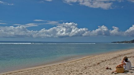 Illustration Ile de La Réunion. Plages de la côte Ouest.&nbsp; ( JACKY SCHOENTGEN / MAXPPP)