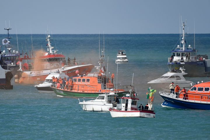 L'hommage des sauveteurs de la SNSM le 10 juin 2019 aux Sables-d'Olonne (Vendée). (SEBASTIEN SALOM-GOMIS / AFP)