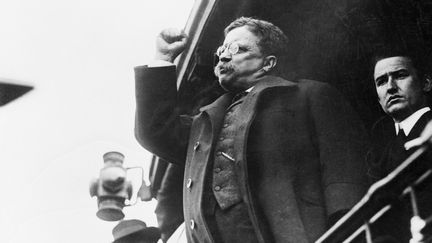 Theodore Roosevelt donnant un discours lors de sa campagne pour la présidence en 1912. (BETTMANN / BETTMANN)