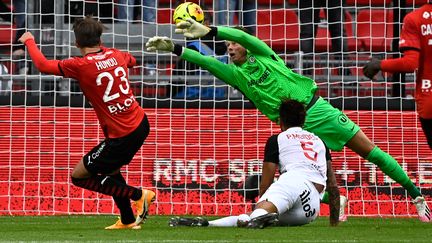 Jonas Omlin, le gardien de Montpellier. (DAMIEN MEYER / AFP)