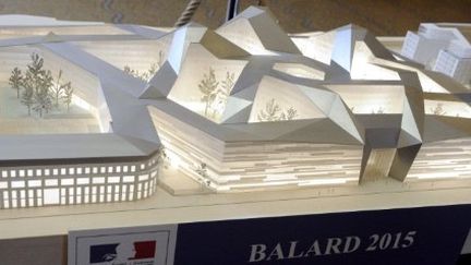 La maquette du futur siège du ministère de la Défense à Balard, dans le XVe arrondissement de Paris (AFP - BERTRAND GUAY)