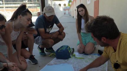 Marseille : les randonneurs urbains investissent la cité phocéenne