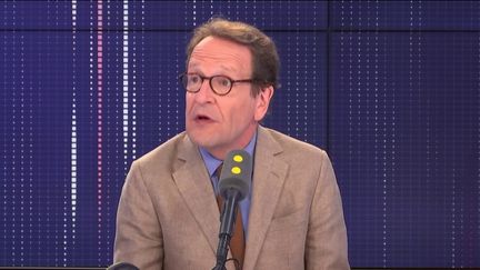 Gilles Le Gendre, président du groupe La République en marche à l’Assemblée nationale, était l'invité de franceinfo mercredi 28 août. (FRANCEINFO / RADIOFRANCE)