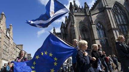 Des manifestants écossais pro-européens à Edimbourg le 31 août 2019 (GUILLAUME BONNEFONT / MAXPPP)