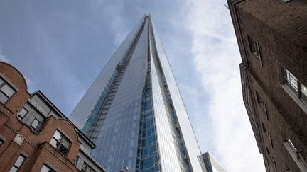 "The Shard" &agrave; Londres (Royaume-Uni), en septembre 2013. (CHRISTIAN FÜRST / AFP)