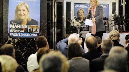 Marine Le Pen en meeting à Lyon, le 10 décembre 2010. (AFP - Jean-Philippe Ksiazek)