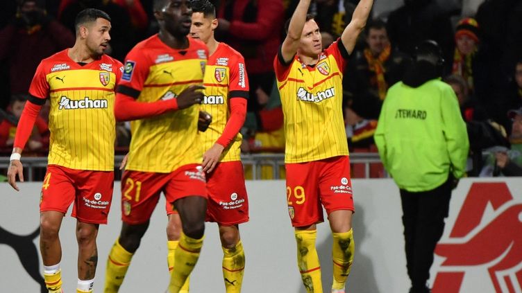 Ligue 1 : Lens dispose d'Auxerre et conclut la phase aller à la deuxième place du classement