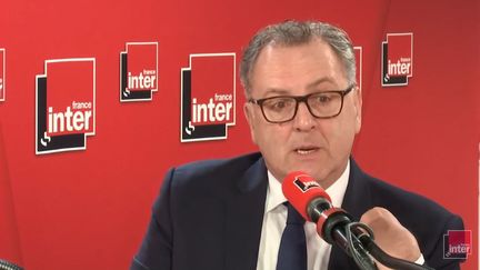 Richard Ferrand, le&nbsp;président de l'Assemblée nationale, était l'invité de France Inter jeudi 13 décembre. (FRANCE INTER / RADIO FRANCE)