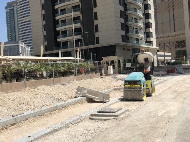 Un chantier de West Bay, quartier diplomatique de Doha, au Qatar (EMMA SARANGO / RADIO FRANCE)